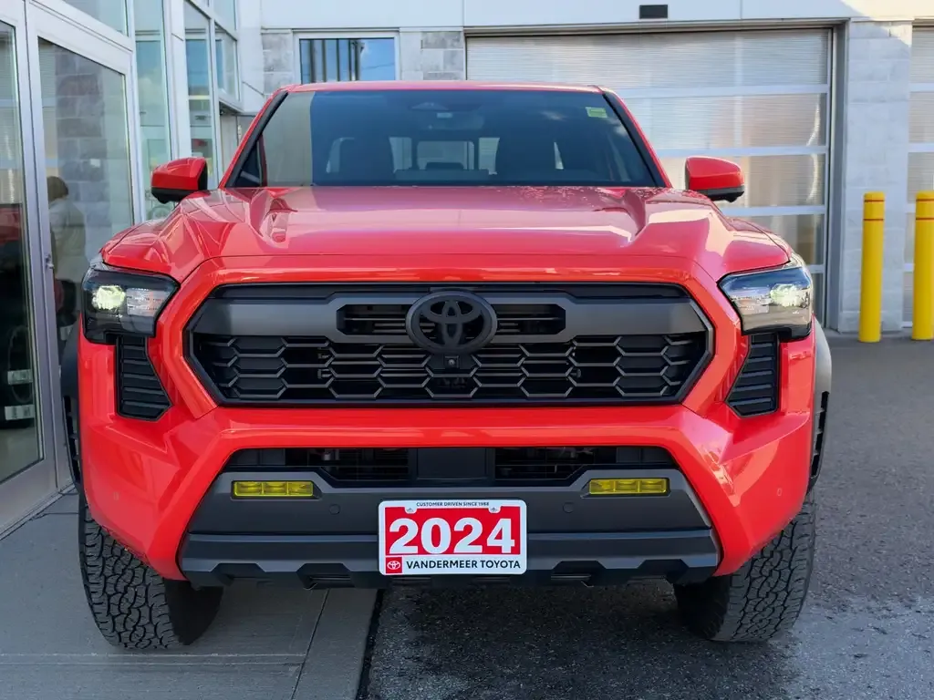 Toyota Tacoma 2024 photo 3