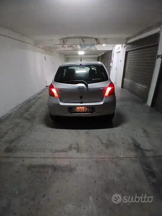 Toyota Yaris 2007 photo 4