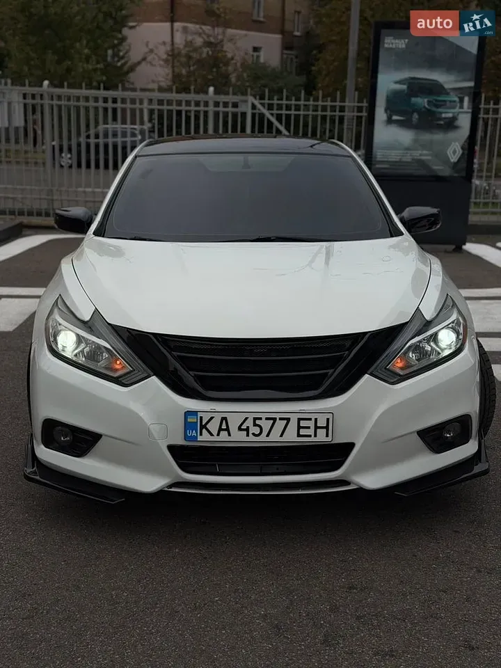 Nissan Altima 2018 photo 2