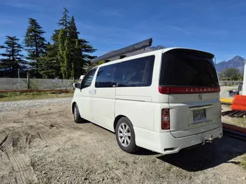 Nissan Elgrand 2006 photo 2