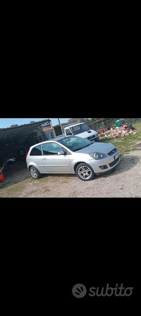 Ford Fiesta 2007 photo 2
