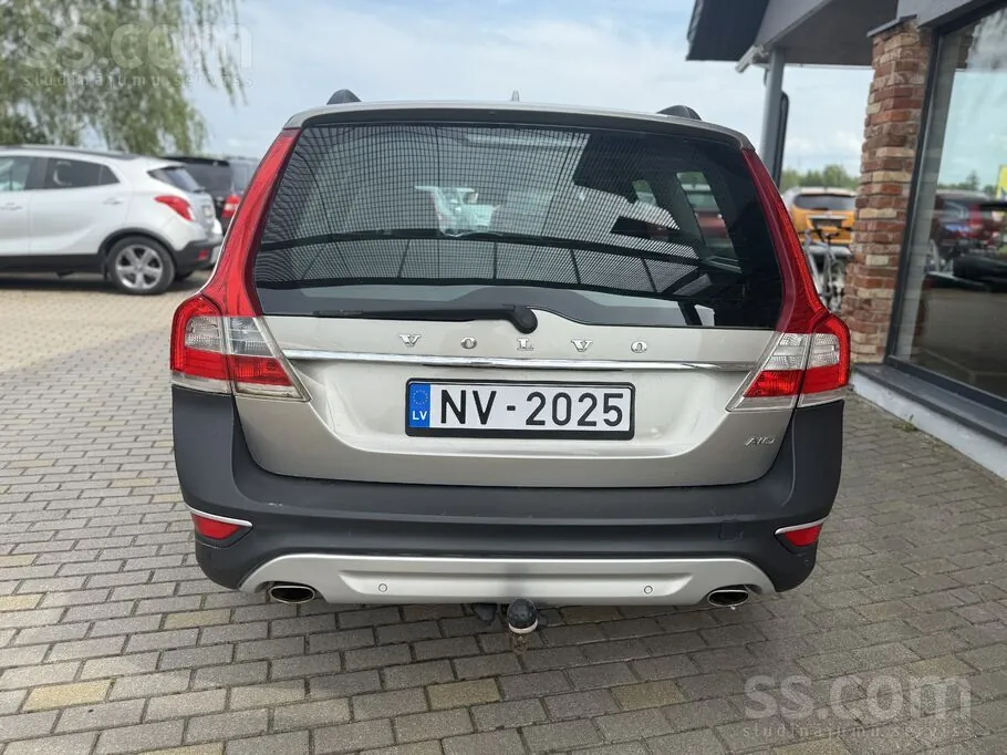 Volvo Xc70 2013 photo 2