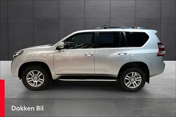 Toyota Land Cruiser 2014 photo 2