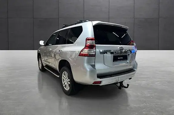 Toyota Land Cruiser 2014 photo 3