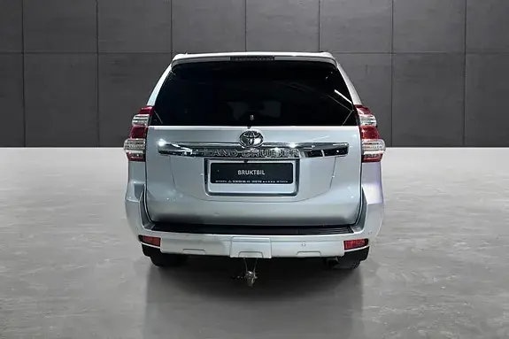 Toyota Land Cruiser 2014 photo 4