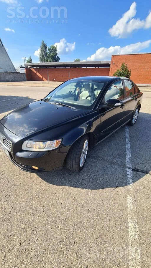 Volvo S40