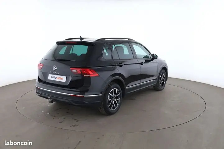 Volkswagen Tiguan 2023 photo 3