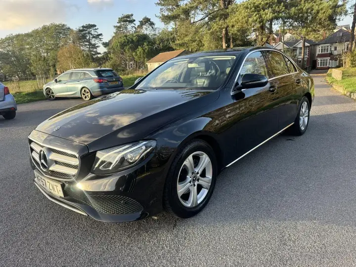 Mercedes-Benz E-Class 2017 photo 2