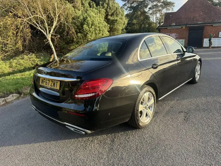 Mercedes-Benz E-Class 2017 photo 5