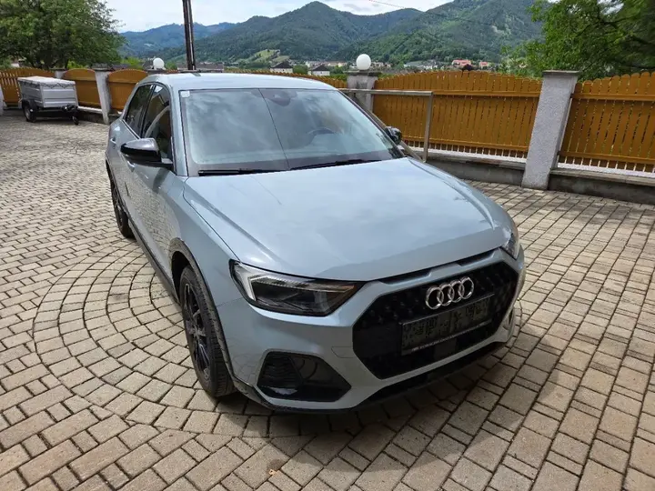 Audi A1 2020 photo 2