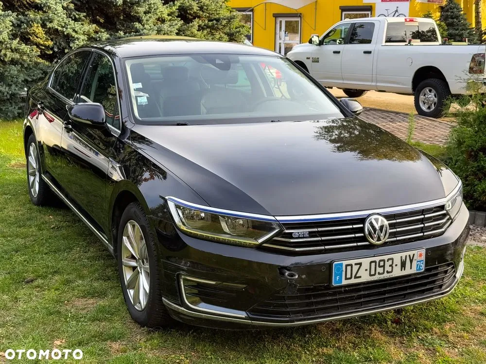 Volkswagen Passat 2016 photo 2