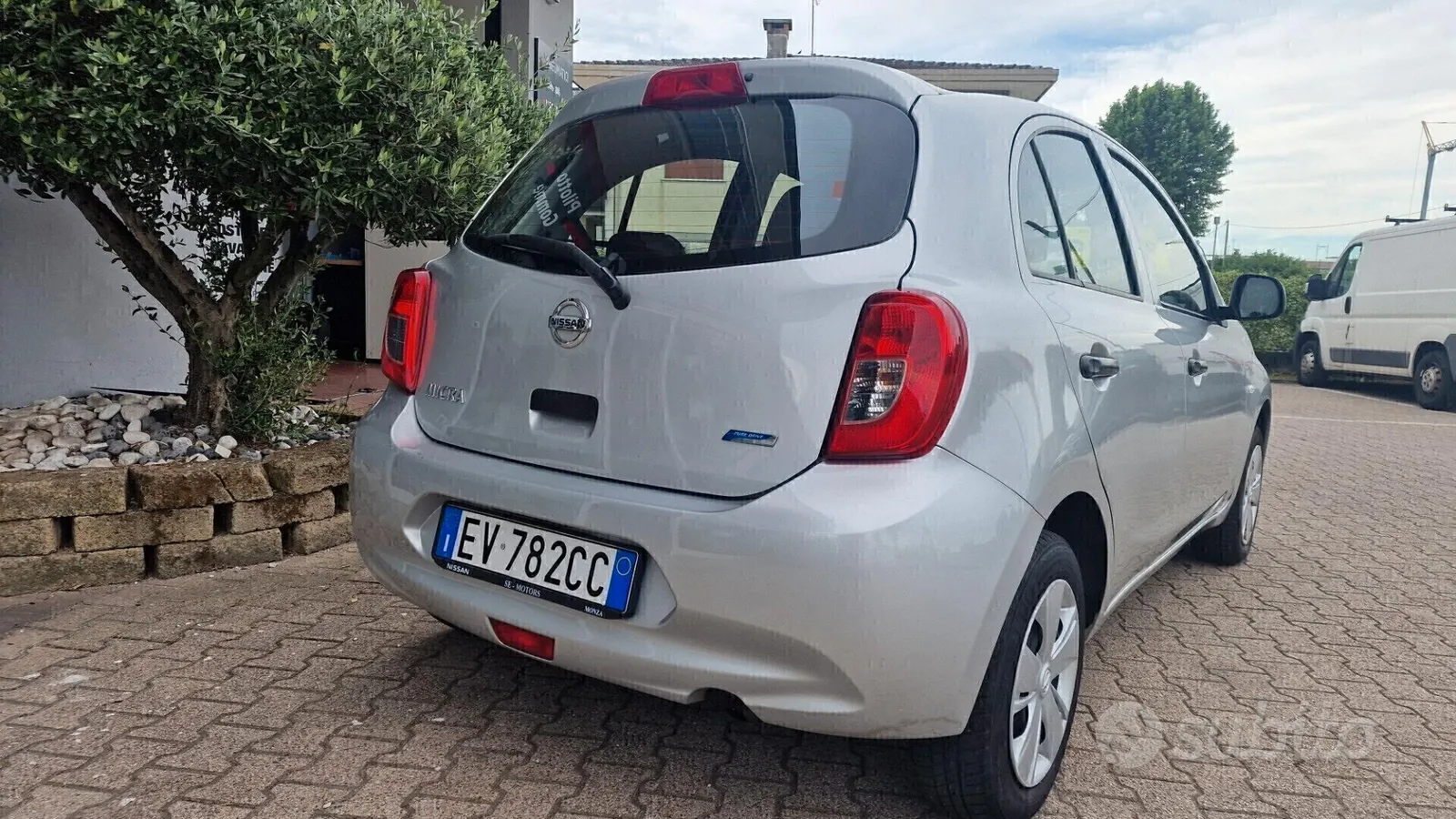 Nissan Micra 2014 photo 4