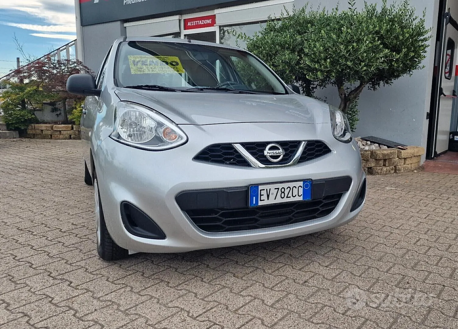 Nissan Micra 2014 photo 3
