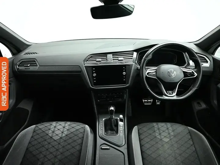 Volkswagen Tiguan 2023 photo 2