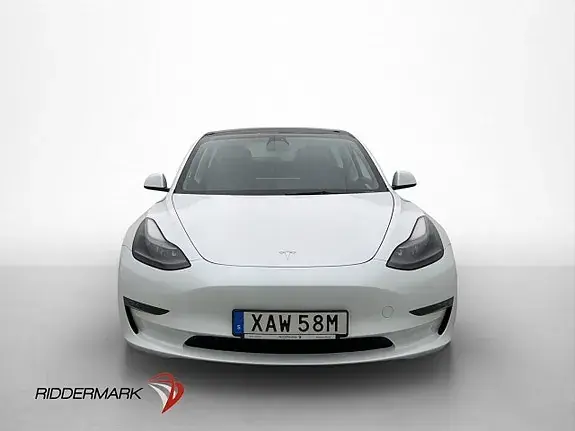 Tesla Model 3 2023 photo 3