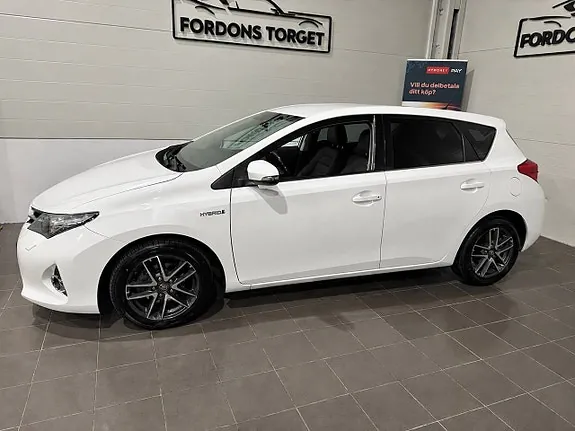 Toyota Auris 2015 photo 4