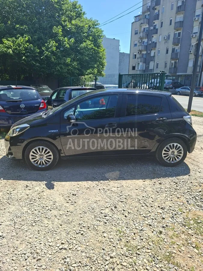 Toyota Yaris 2013 photo 4