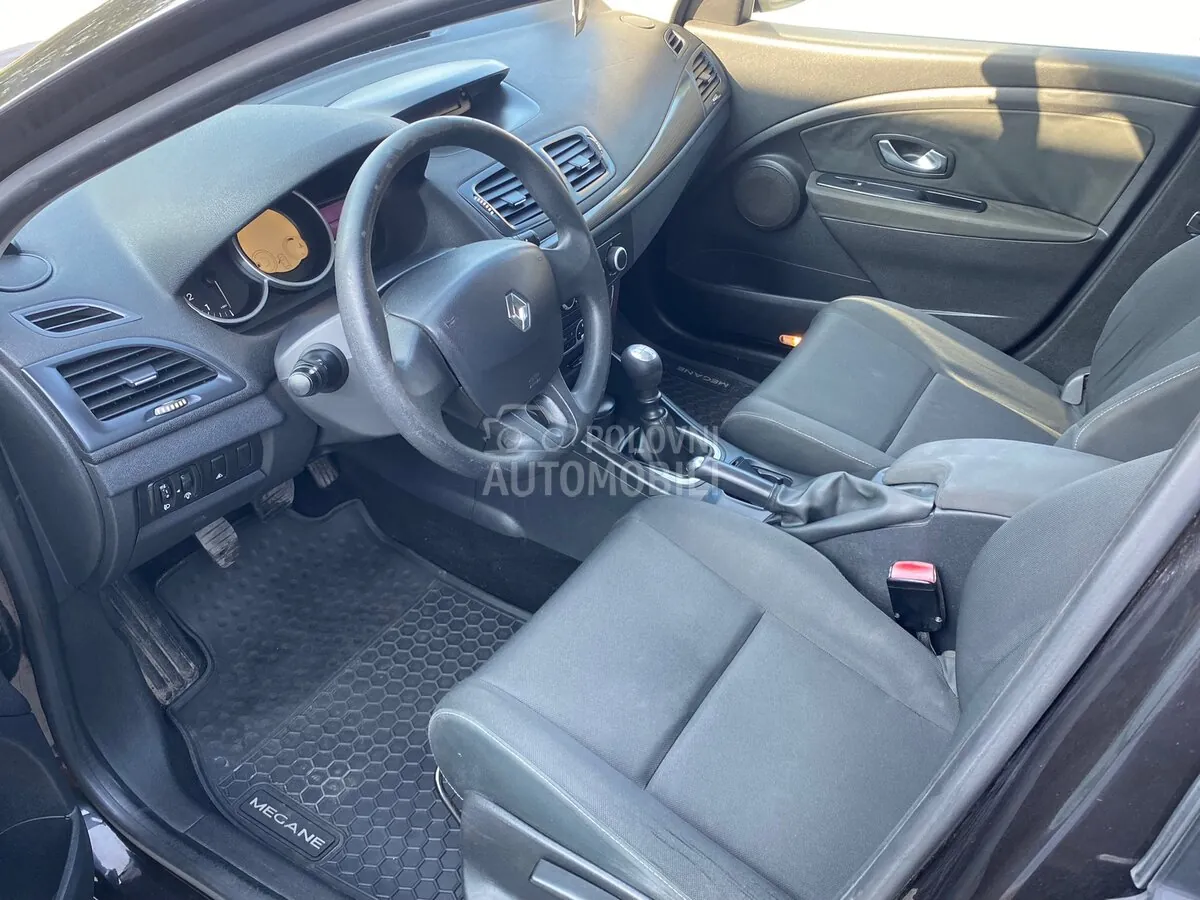 Renault Megane 2010 photo 5