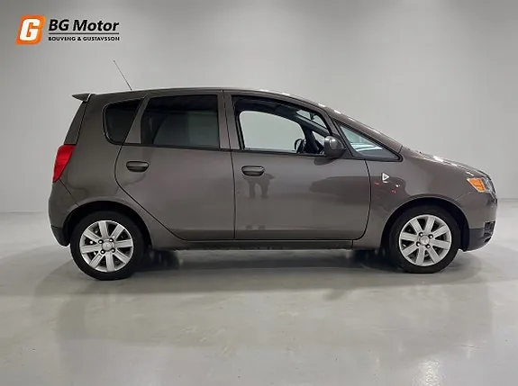 Mitsubishi Colt 2011 photo 2