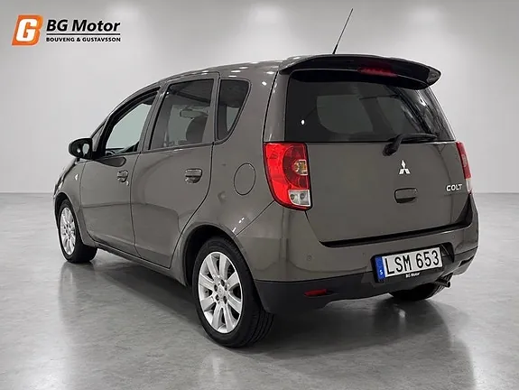 Mitsubishi Colt 2011 photo 3