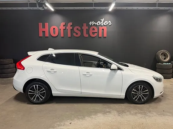 Volvo V40 2015 photo 2