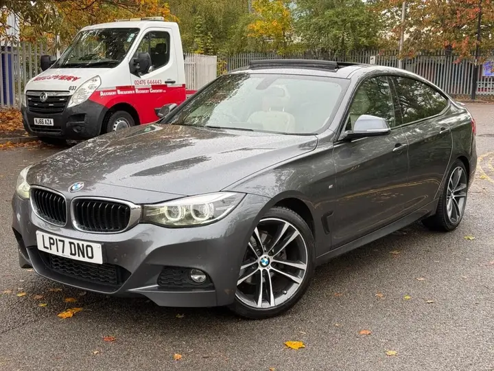BMW 3 Series 2017 photo 3