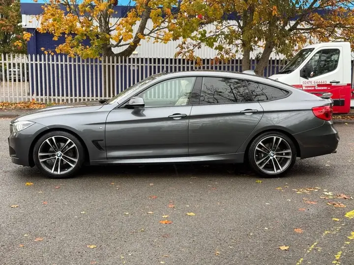 BMW 3 Series 2017 photo 4