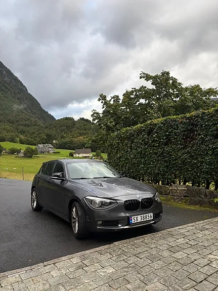 BMW 1 Series 2012 photo 2