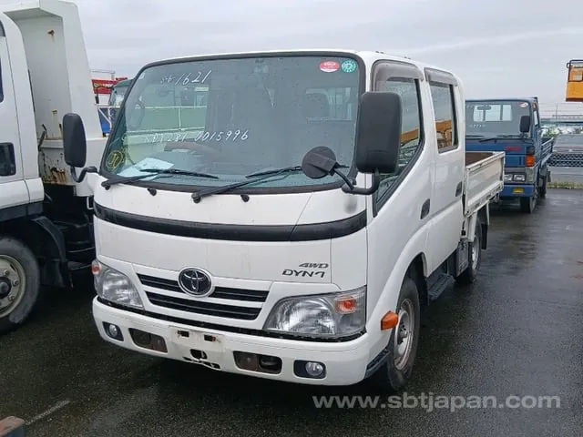Toyota Dyna 2016 photo 2