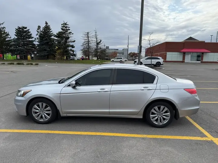 Honda Accord 2011 photo 3