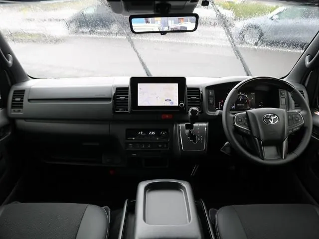 Toyota Hiace 2026 photo 2