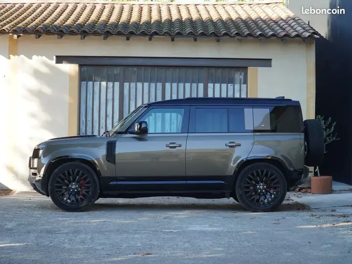 Land Rover Defender 2020 photo 2