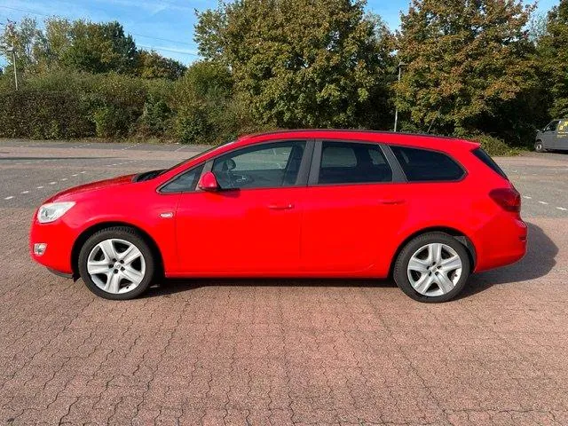 Opel Astra J