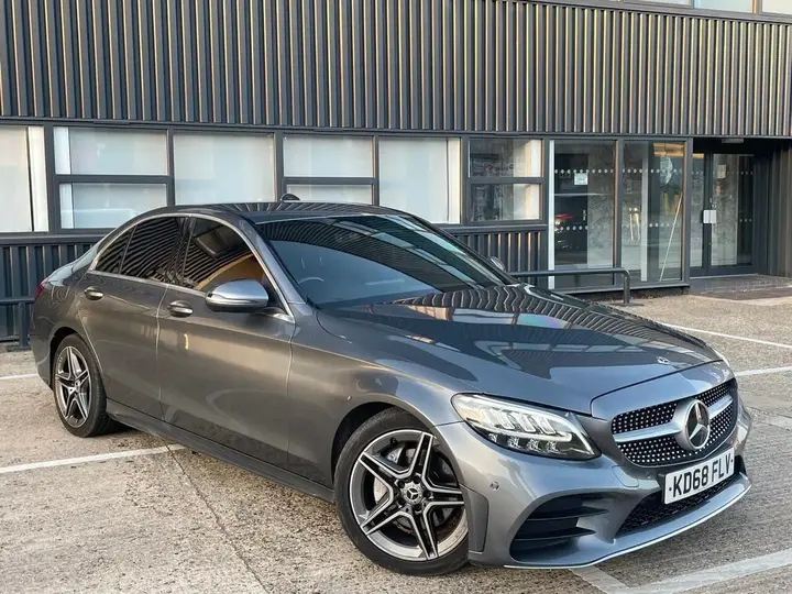 Mercedes-Benz C200