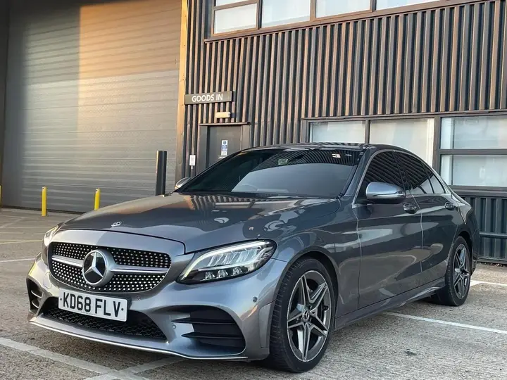 Mercedes-Benz C200 2019 photo 3