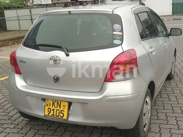 Toyota Vitz 2007 photo 4