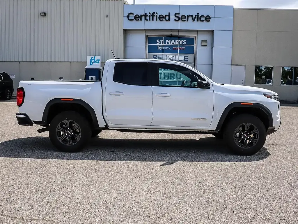 GMC Canyon 2025 photo 3