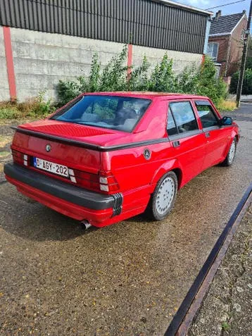Alfa Romeo 75