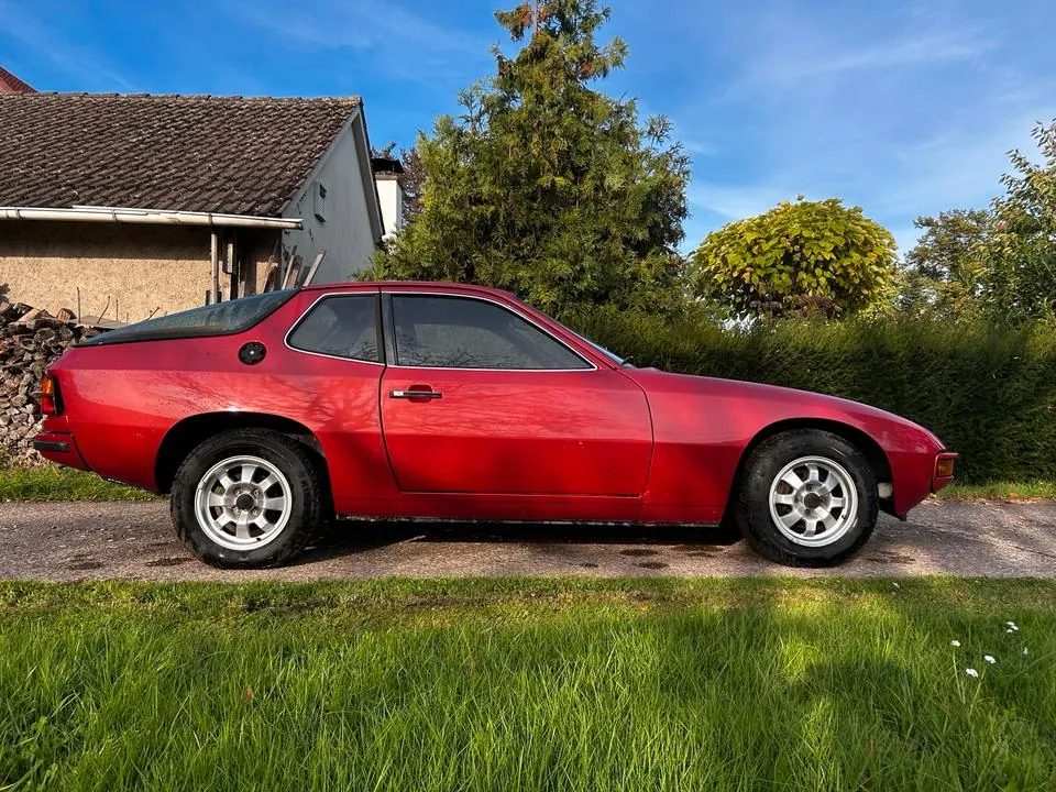Porsche 924