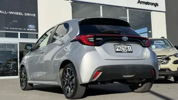 Toyota Yaris 2022 photo 4