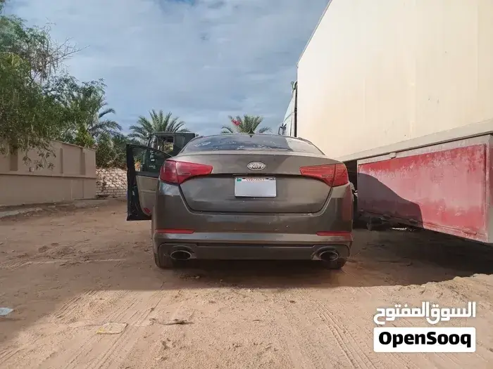 Kia K5 2012 photo 2