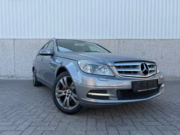 Mercedes-Benz C-Class 2010 photo 3