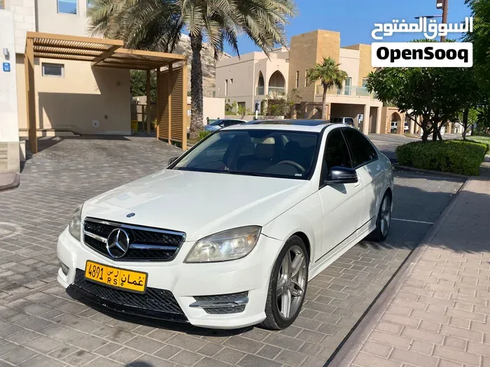 Mercedes-Benz C-Class 2011 photo 3