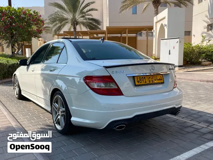 Mercedes-Benz C-Class 2011 photo 4