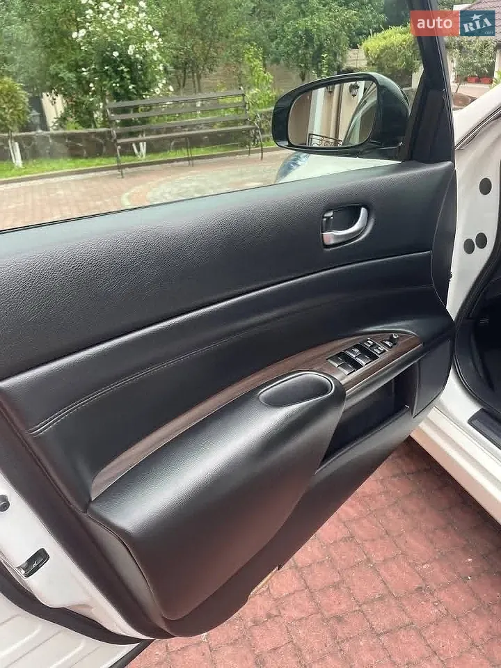 Nissan Teana 2013 photo 2