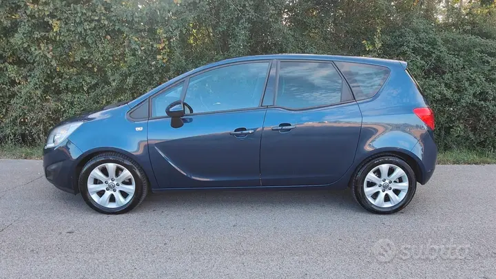 Opel Meriva 2013 photo 2