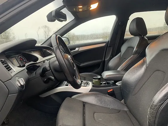 Audi A4 2012 photo 5