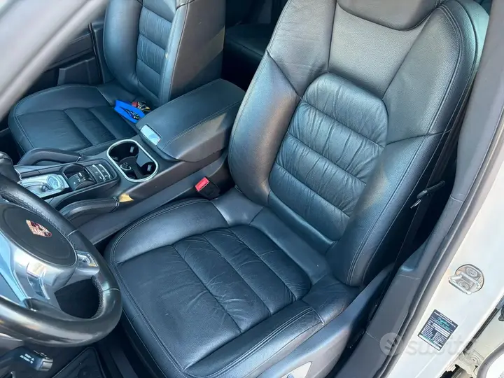 Porsche Cayenne 2011 photo 3