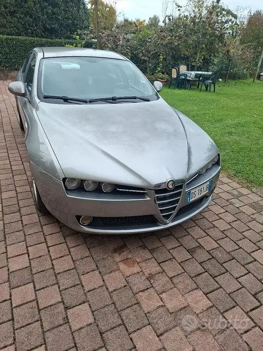 Alfa Romeo 159