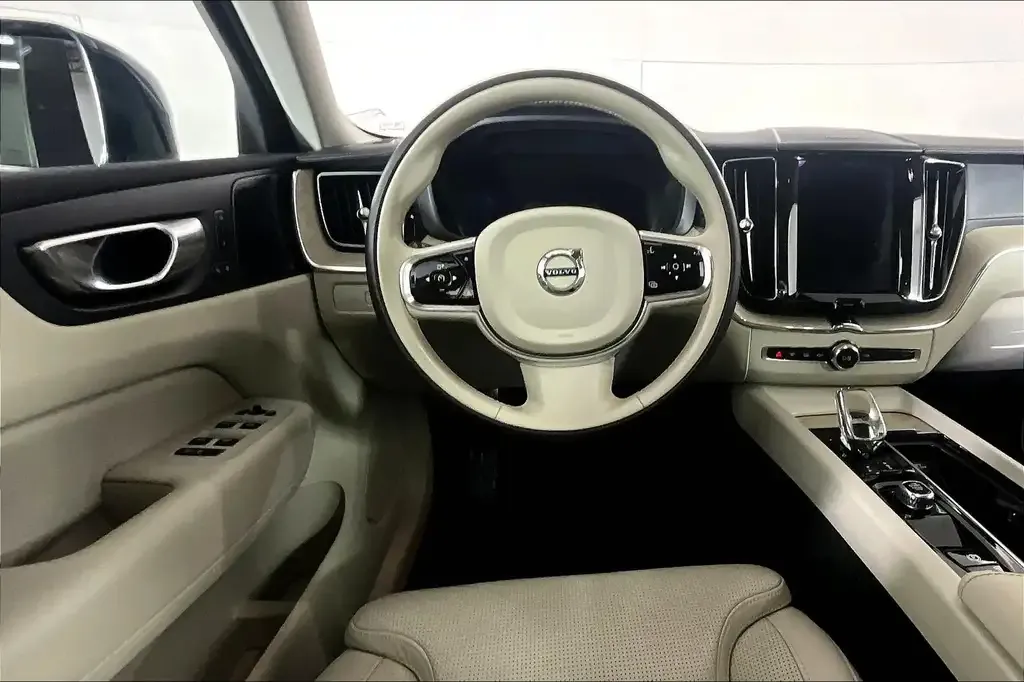 Volvo Xc60 2023 photo 5